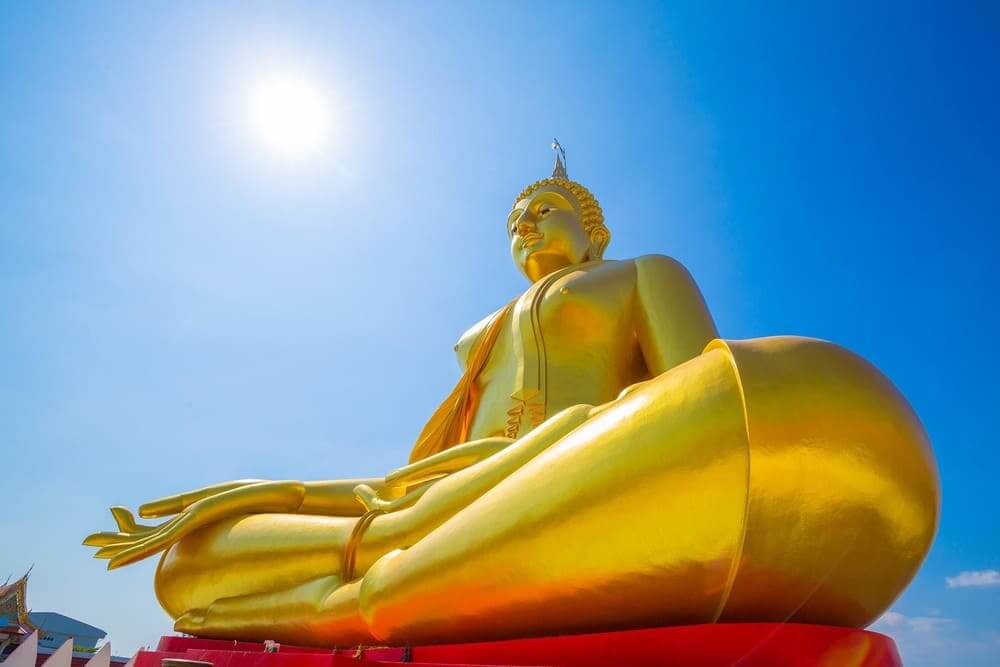 “วัด” ทุนทางวัฒนธรรมที่ “ใกล้ตัว” และ “ใกล้วัย”: พลังศาสนาสร้างการรู้เท่าทันสื่อในผู้สูงอายุ